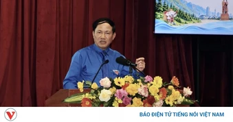 Chủ tịch UBND tỉnh Gia Lai đối thoại với thanh niên