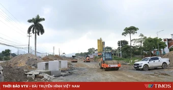 Chủ tịch UBND TP Hà Nội yêu cầu tăng tốc các dự án giao thông trọng điểm phía Tây Thủ đô