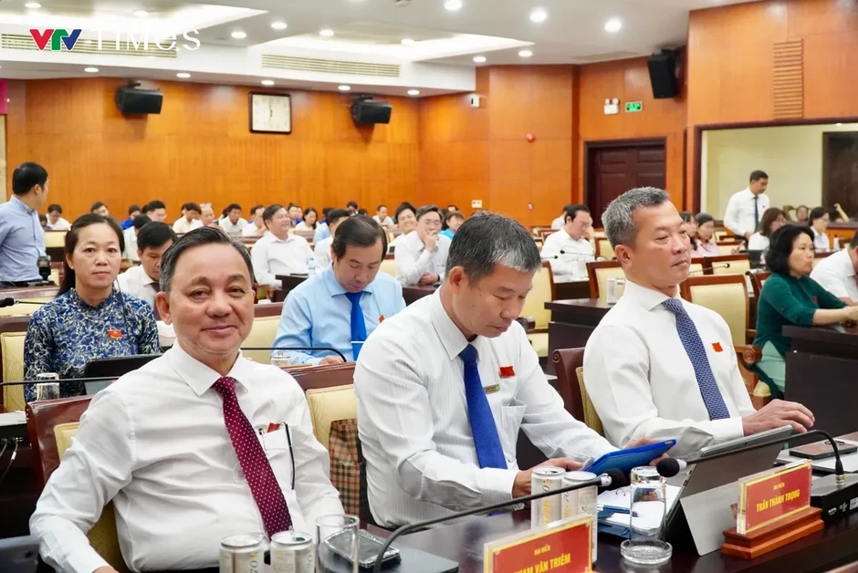 Chủ tịch UBND TP Hồ Chí Minh: Vẫn còn tình trạng né trách nhiệm gây khó cho người dân và doanh nghiệp Chủ tịch UBND TP Hồ Chí Minh: Vẫn còn tình trạng né trách nhiệm gây khó cho người dân và doanh nghiệp