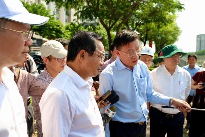 Chủ tịch UBND TPHCM Nguyễn Văn Được: Tháng 6 phải giao mặt bằng sạch dự án cầu đường Nguyễn Khoái Chủ tịch UBND TPHCM Nguyễn Văn Được: Tháng 6 phải giao mặt bằng sạch dự án cầu đường Nguyễn Khoái