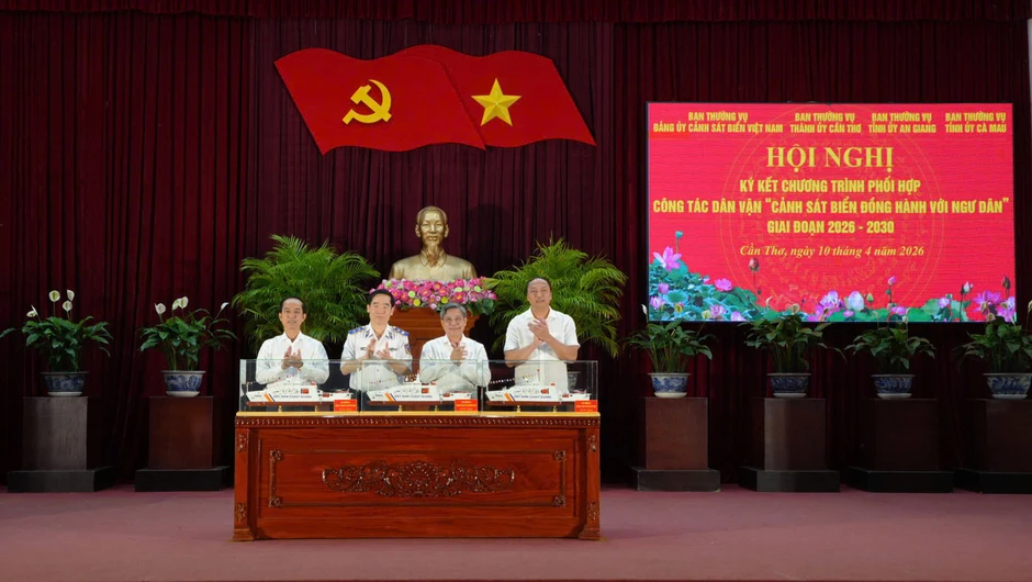 Chung tay gỡ "thẻ vàng" IUU và bảo vệ chủ quyền biển đảo từ đất liền Chung tay gỡ "thẻ vàng" IUU và bảo vệ chủ quyền biển đảo từ đất liền