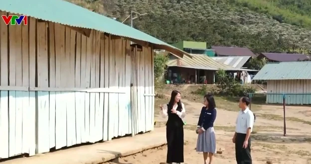 Chung tay hiến đất xây trường ở vùng núi Lâm Đồng Chung tay hiến đất xây trường ở vùng núi Lâm Đồng