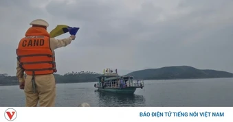 Chung tay vì cuộc sống bình yên sông nước trên hồ Thác Bà (Lào Cai)
