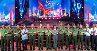 Chuỗi sự kiện 'Tổ quốc bình yên' tri ân nhân dân đã đồng hành cùng lực lượng an ninh