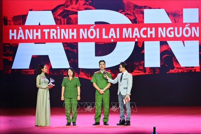 Chương trình chính luận nghệ thuật "ADN - Hành trình nối lại mạch nguồn"