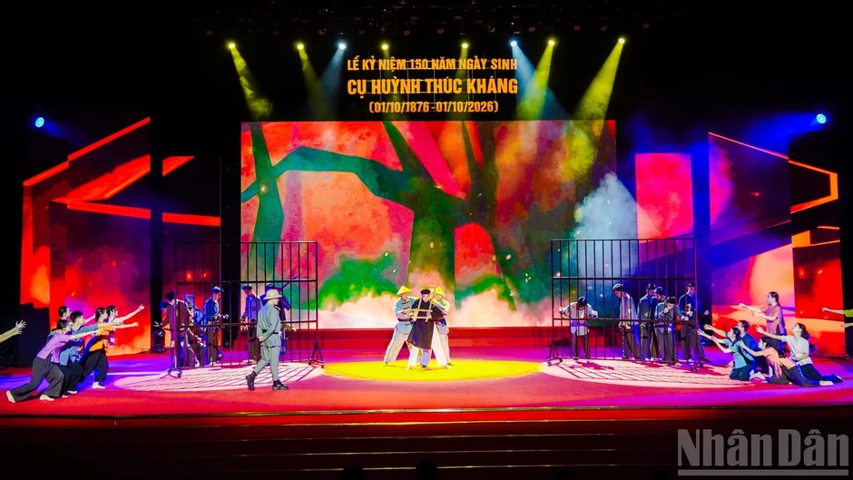 Chương trình nghệ thuật "Khí phách non sông"- tôn vinh giá trị yêu nước của cụ Huỳnh Thúc Kháng