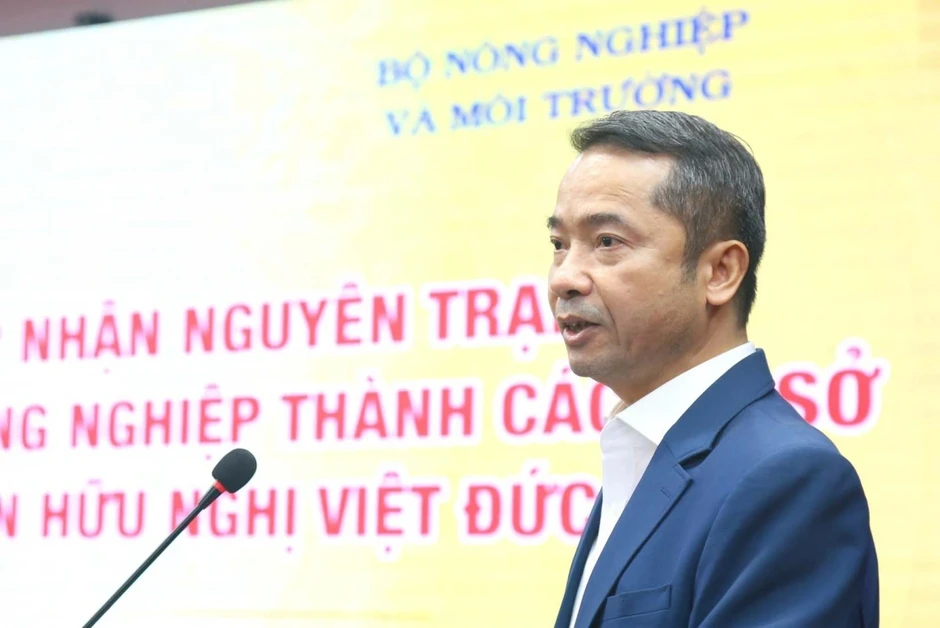 Chuyển Bệnh viện Đa khoa Nông nghiệp về Bệnh viện Hữu nghị Việt Đức Chuyển Bệnh viện Đa khoa Nông nghiệp về Bệnh viện Hữu nghị Việt Đức