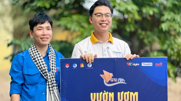 Chuyến xe tử tế tháng ba lan tỏa màu xanh cho tương lai Chuyến xe tử tế tháng ba lan tỏa màu xanh cho tương lai