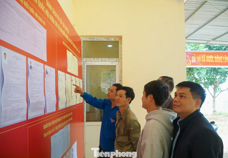 Cô gái Mường nuôi cá tầm ở Thanh Hóa trúng cử đại biểu HĐND tỉnh Cô gái Mường nuôi cá tầm ở Thanh Hóa trúng cử đại biểu HĐND tỉnh