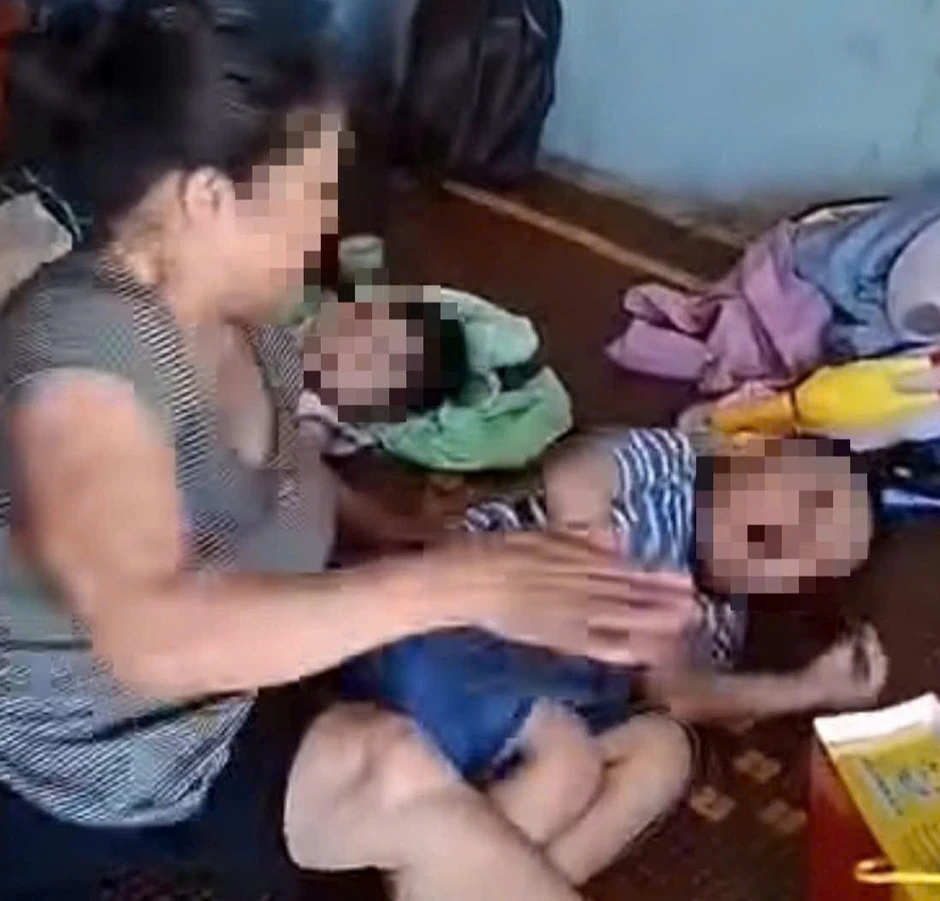 Cơ quan chức năng vào cuộc bé trai nghi bị bạo hành ở Đắk Lắk Cơ quan chức năng vào cuộc bé trai nghi bị bạo hành ở Đắk Lắk