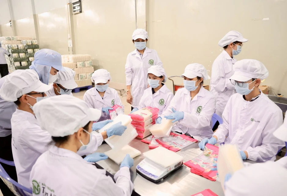 Cơ sở sản xuất trở thành lớp học hướng nghiệp thực tế cho học sinh Cơ sở sản xuất trở thành lớp học hướng nghiệp thực tế cho học sinh