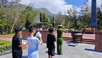 Côn Đảo: Giúp học sinh chưa ngoan chuyển biến nhận thức từ hoạt động tri ân