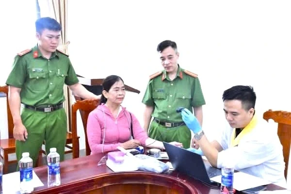 Còn hơn 4.400 trường hợp liệt sĩ chưa xác định được danh tính tại Cà Mau Còn hơn 4.400 trường hợp liệt sĩ chưa xác định được danh tính tại Cà Mau