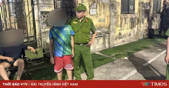 Công an Hà Nội kịp thời giúp cháu bé đi lạc đoàn tụ gia đình