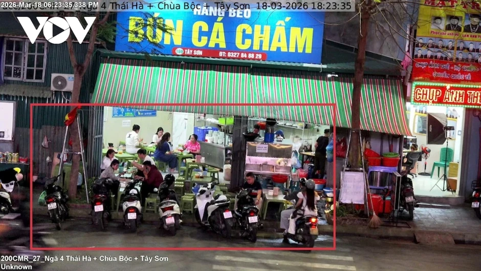 Công an Hà Nội phạt nguội gần 400 địa điểm vi phạm trật tự đô thị trong một ngày