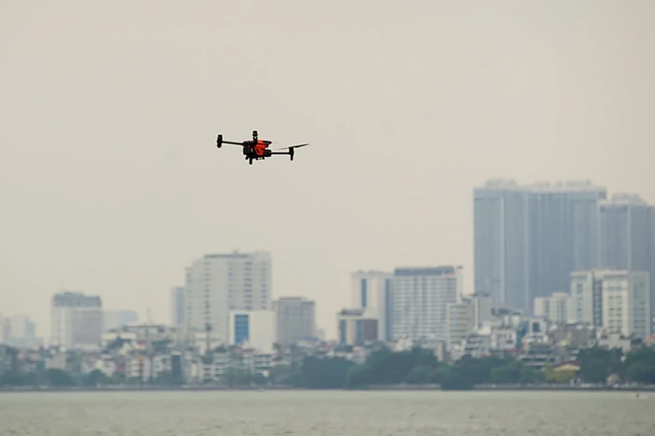 Công an Hà Nội thử nghiệm UAV phát hiện vi phạm từ trên không Công an Hà Nội thử nghiệm UAV phát hiện vi phạm từ trên không