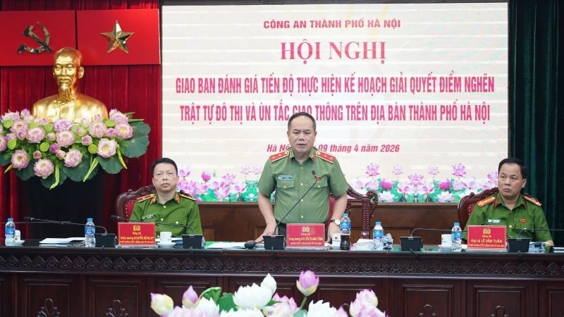 Công an Hà Nội xem xét trách nhiệm cán bộ để xảy ra nhiều vi phạm trật tự đô thị