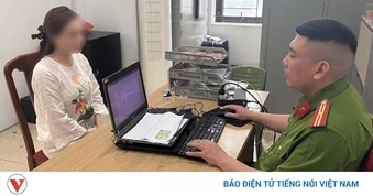 Công an khẳng định đã lập hồ sơ và sẽ xử lý người phụ nữ đánh chửi nam tài xế