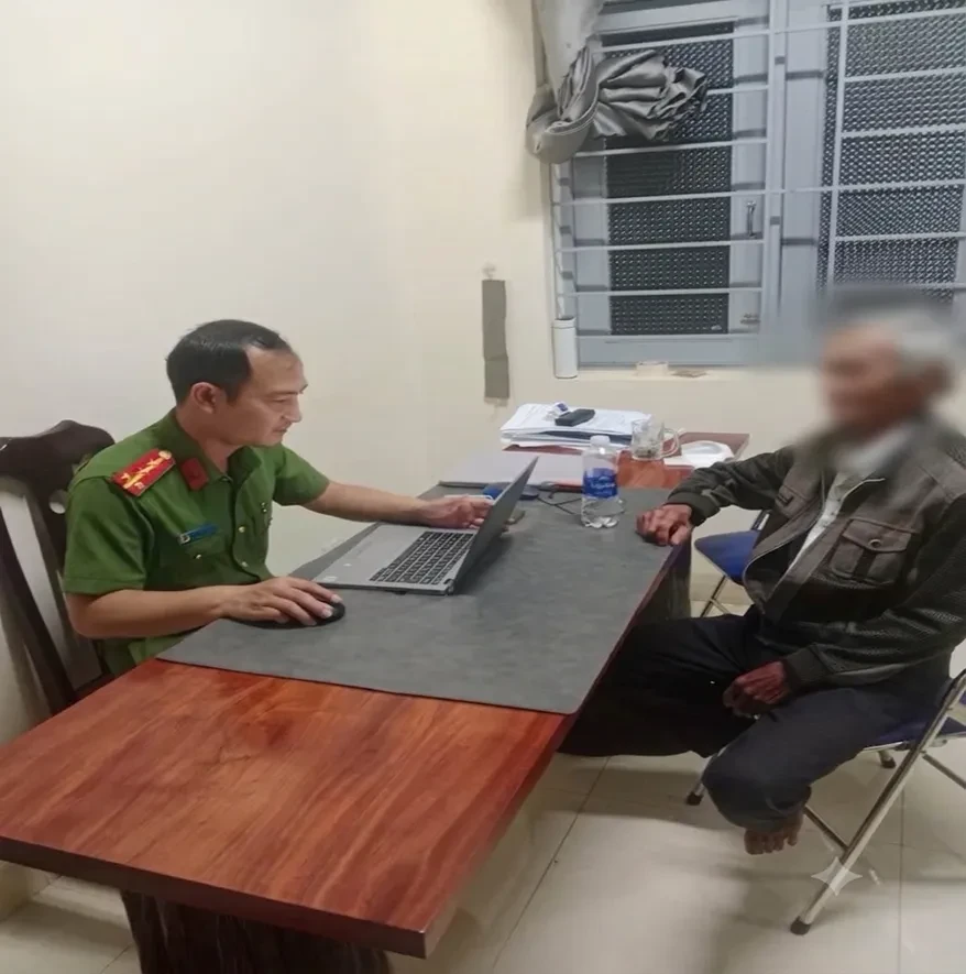 Công an mời làm việc 13 trường hợp xuyên tạc thông tin về vụ án mạng ở Đắk Lắk Công an mời làm việc 13 trường hợp xuyên tạc thông tin về vụ án mạng ở Đắk Lắk