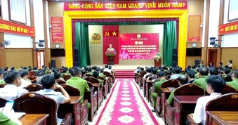 Công an Ninh Bình triển khai chiến dịch đào tạo lái xe mô tô an toàn