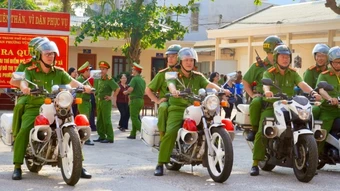 Công an phường Vũng Tàu ra quân bảo đảm trật tự đô thị