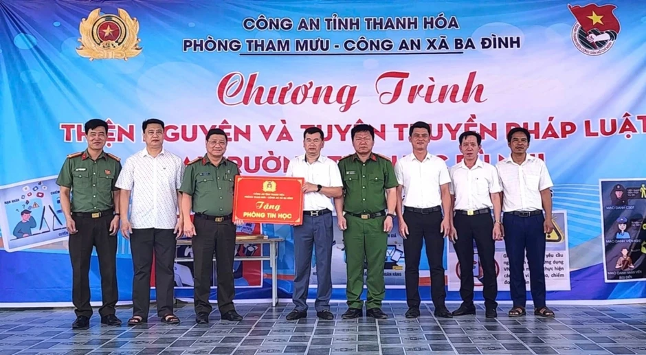 Công an Thanh Hóa lan tỏa “Ba nhất” tại vùng cao biên giới Pù Nhi Công an Thanh Hóa lan tỏa “Ba nhất” tại vùng cao biên giới Pù Nhi