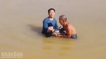 Công an thành phố Huế liên tiếp tham gia cứu người đuối nước
