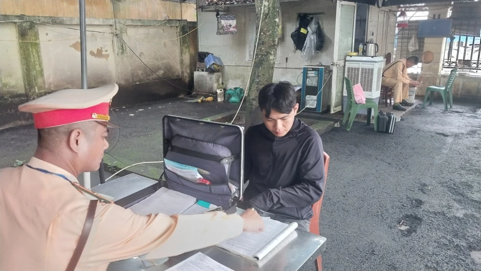 Công an tỉnh Tuyên Quang làm tốt công tác đảm bảo ATGT Công an tỉnh Tuyên Quang làm tốt công tác đảm bảo ATGT