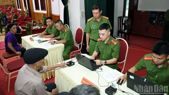 Công an tỉnh Tuyên Quang phát động cao điểm thu nhận mẫu ADN thân nhân liệt sĩ