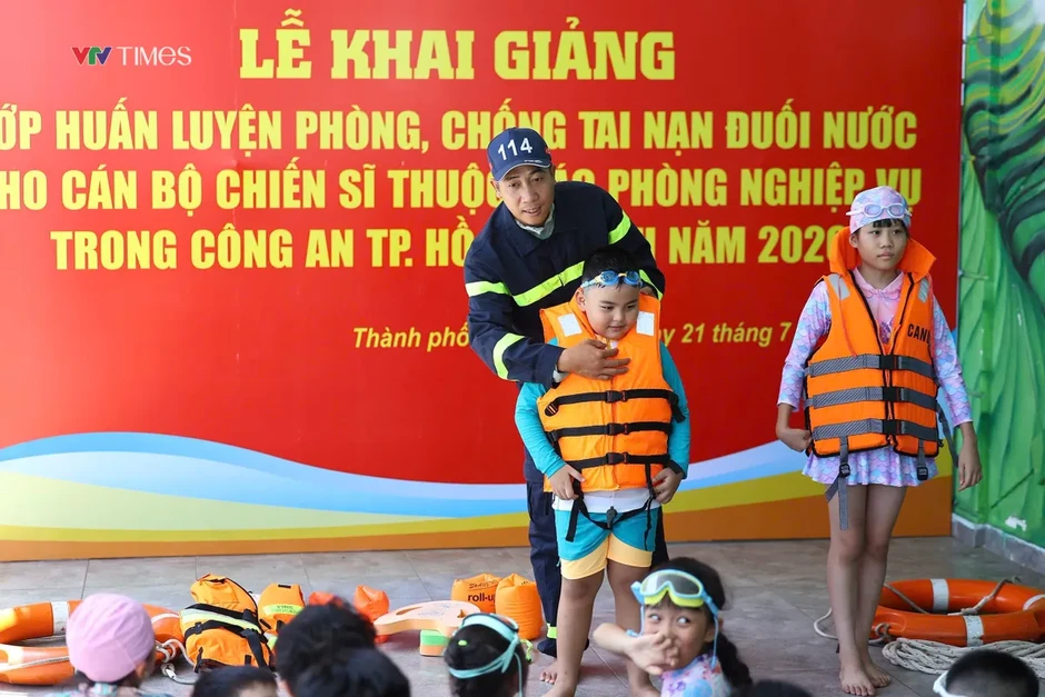 Công an TP Hồ Chí Minh: Chủ động huấn luyện kỹ năng phòng, chống đuối nước năm 2026 Công an TP Hồ Chí Minh: Chủ động huấn luyện kỹ năng phòng, chống đuối nước năm 2026