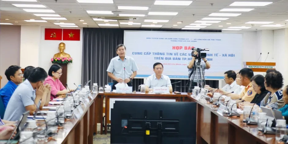 Công an TPHCM khuyến cáo người dân không tích trữ xăng, dầu trong nhà