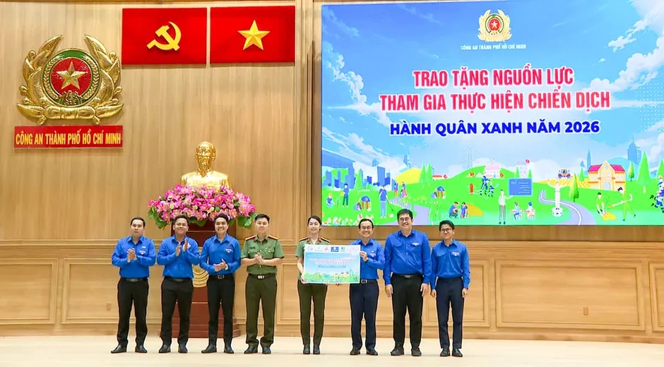 Công an TPHCM thi đua “Ba Nhất”, ra quân Chiến dịch Hành quân xanh 2026 Công an TPHCM thi đua “Ba Nhất”, ra quân Chiến dịch Hành quân xanh 2026