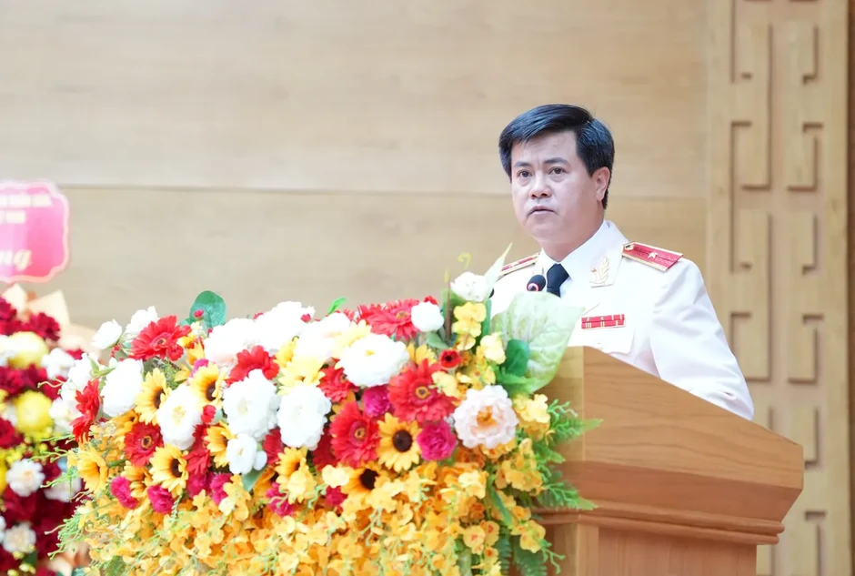 Công bố quyết định thành lập Công an TP Đồng Nai Công bố quyết định thành lập Công an TP Đồng Nai
