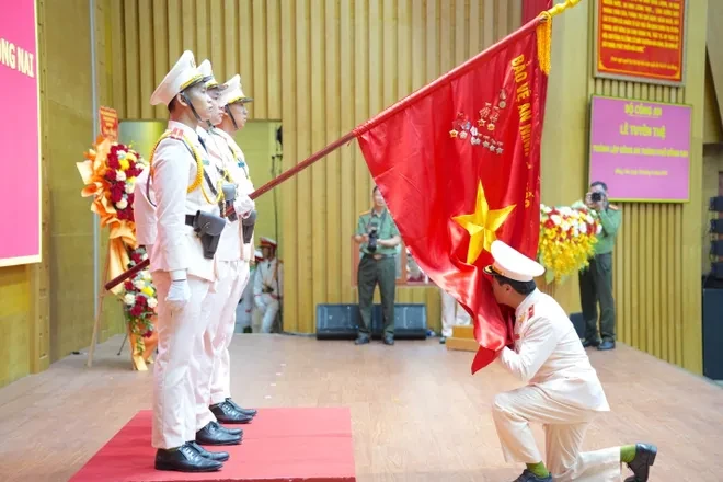 Công bố quyết định thành lập Công an TP Đồng Nai Công bố quyết định thành lập Công an TP Đồng Nai