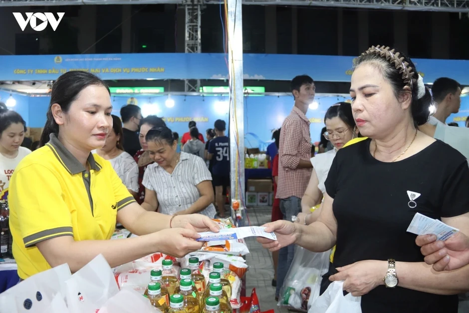 Công đoàn Đà Nẵng chăm lo thiết thực cho người lao động Công đoàn Đà Nẵng chăm lo thiết thực cho người lao động