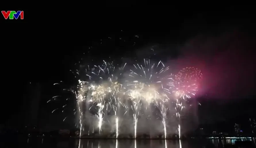 Công nghệ sau những màn pháo hoa khớp từng giai điệu âm nhạc tại DIFF 2026 Công nghệ sau những màn pháo hoa khớp từng giai điệu âm nhạc tại DIFF 2026