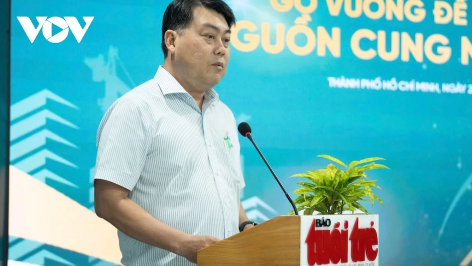 Công nhân mất 20 năm lao động, không chi tiêu mới đủ tiền mua căn hộ giá 1 tỷ đồng Công nhân mất 20 năm lao động, không chi tiêu mới đủ tiền mua căn hộ giá 1 tỷ đồng