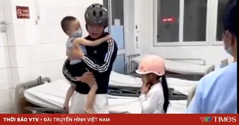 CSGT Đà Nẵng dùng xe đặc chủng đưa bé trai hóc dị vật đi cấp cứu trong đêm