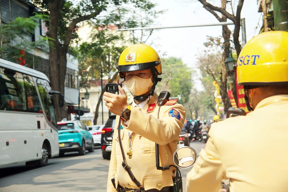 CSGT Hà Nội chủ động phương án bảo đảm trật tự, an toàn giao thông phục vụ ngày bầu cử CSGT Hà Nội chủ động phương án bảo đảm trật tự, an toàn giao thông phục vụ ngày bầu cử