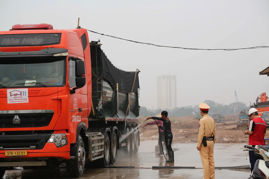 CSGT Hà Nội: Giám sát chặt hoạt động vận tải từ “chân” công trình CSGT Hà Nội: Giám sát chặt hoạt động vận tải từ “chân” công trình