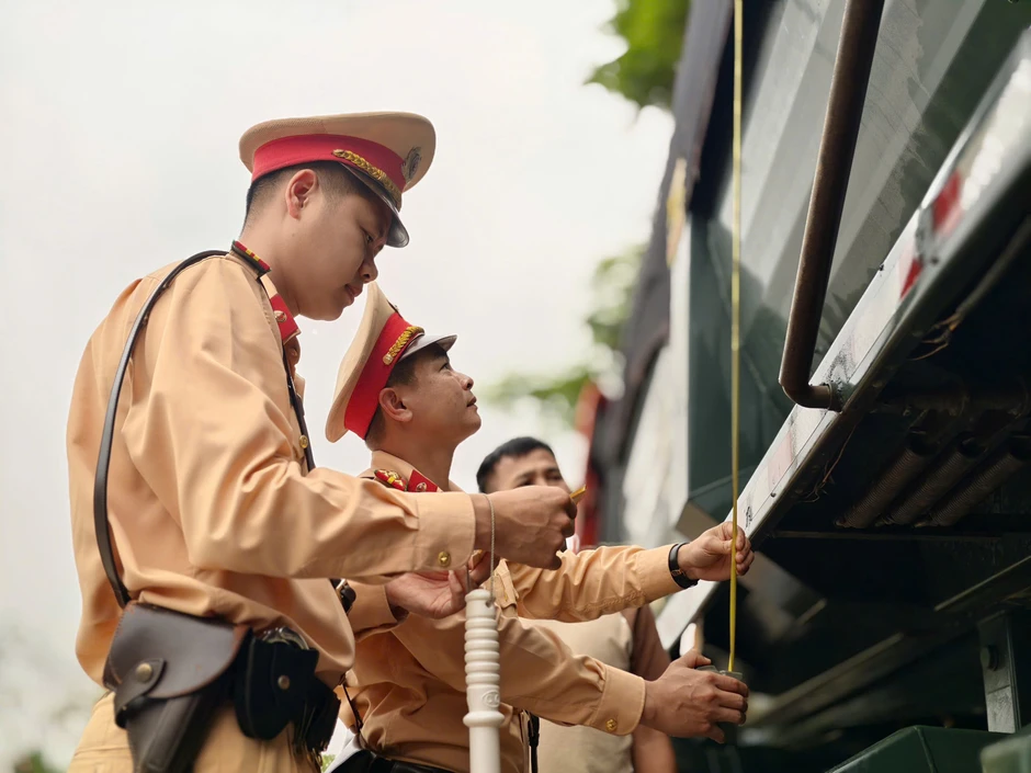 CSGT Hà Nội: Giám sát chặt hoạt động vận tải từ “chân” công trình CSGT Hà Nội: Giám sát chặt hoạt động vận tải từ “chân” công trình
