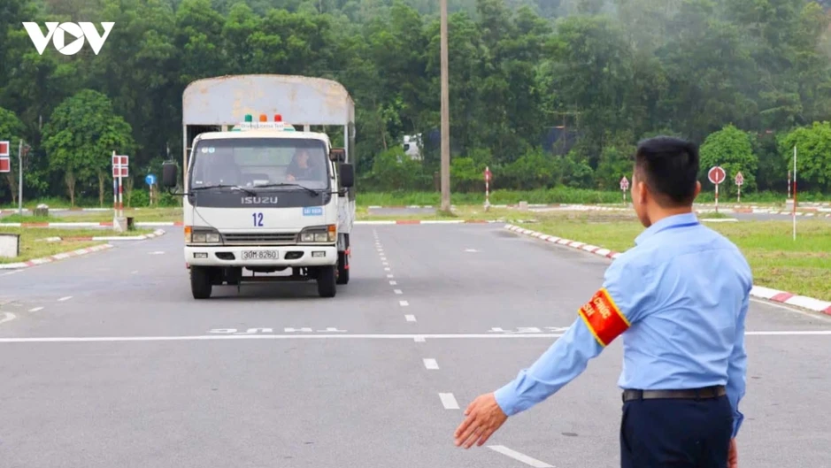 CSGT siết chặt sát hạch lái xe, chấm dứt thi mẹo, tỷ lệ đỗ giảm sốc CSGT siết chặt sát hạch lái xe, chấm dứt thi mẹo, tỷ lệ đỗ giảm sốc