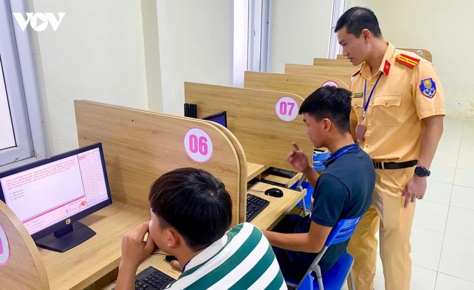 CSGT siết chặt sát hạch lái xe, chấm dứt thi mẹo, tỷ lệ đỗ giảm sốc CSGT siết chặt sát hạch lái xe, chấm dứt thi mẹo, tỷ lệ đỗ giảm sốc