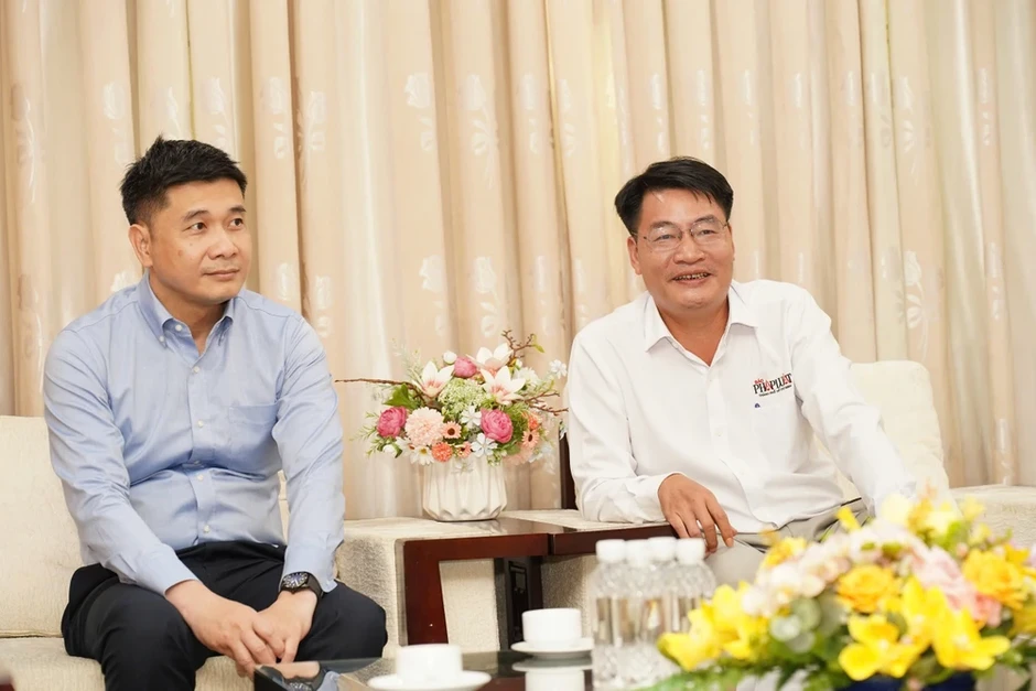 CSGT TP.HCM, BHXH TP.HCM thăm, chúc mừng Báo Pháp Luật TP.HCM nhân ngày Báo chí Cách mạng Việt Nam CSGT TP.HCM, BHXH TP.HCM thăm, chúc mừng Báo Pháp Luật TP.HCM nhân ngày Báo chí Cách mạng Việt Nam
