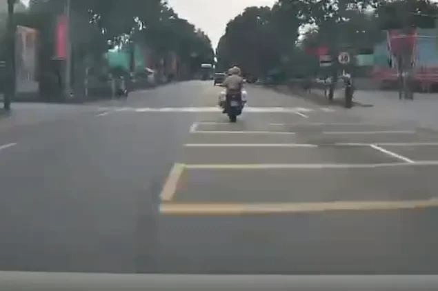 CSGT TPHCM dẫn đường gần 40km, đưa người đau tim đi cấp cứu CSGT TPHCM dẫn đường gần 40km, đưa người đau tim đi cấp cứu
