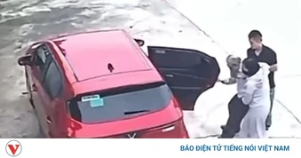 Cụ ông bị bỏ lại ở chùa cùng lá thư nhờ cưu mang đã được gia đình đón về