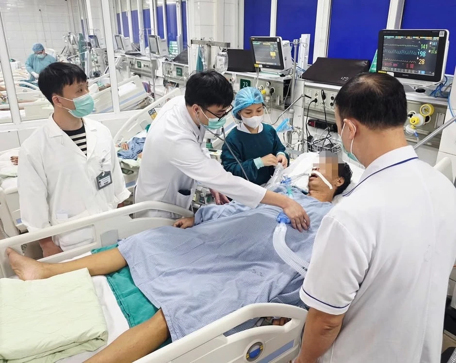 Cử tri đề xuất tăng mức hưởng bảo hiểm y tế cho người thu nhập thấp Cử tri đề xuất tăng mức hưởng bảo hiểm y tế cho người thu nhập thấp
