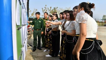 Cử tri ở Tây Nguyên và miền Tây Nam bộ chung một niềm tin