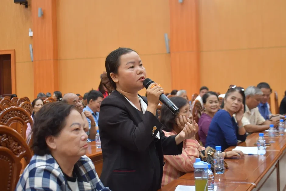 Cử tri phường Bà Rịa kiến nghị đầu tư hạ tầng, nâng chất lượng giáo dục và y tế Cử tri phường Bà Rịa kiến nghị đầu tư hạ tầng, nâng chất lượng giáo dục và y tế