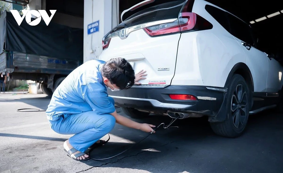 Cục Đăng kiểm: Không có cơ sở bỏ quy trình “đạp hết ga” khi kiểm tra khí thải Cục Đăng kiểm: Không có cơ sở bỏ quy trình “đạp hết ga” khi kiểm tra khí thải